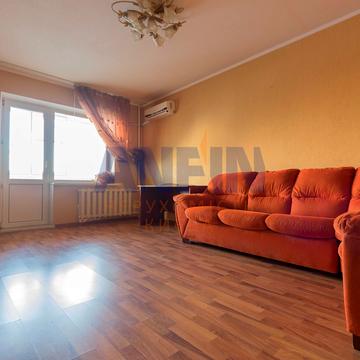 Академіка Єфремова вул. (Командарма Уборевича), 9