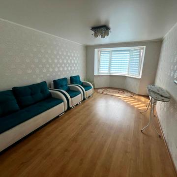 Олександрівська вул., 1