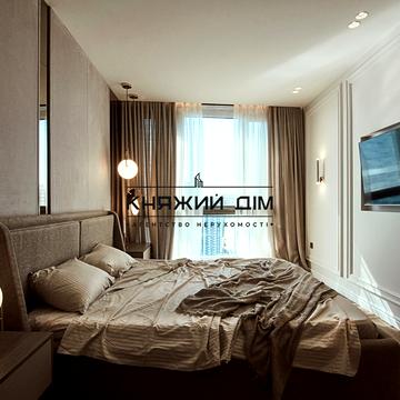 Зарічна вул., 4