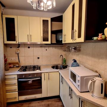 Василя Доманицького вул. (Генерала Потапова), 6