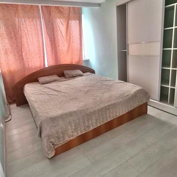 Торгова вул., 1Б