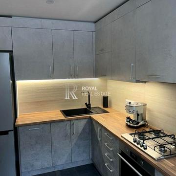 Мечникова вул. (Кловський), 18