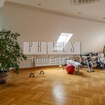 Центральна вул.