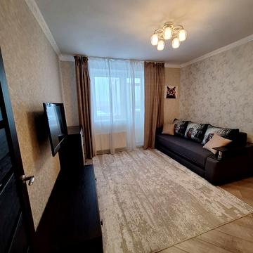 Чубинського вул., 4