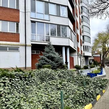 Успенська вул. (Чичерина), 2в