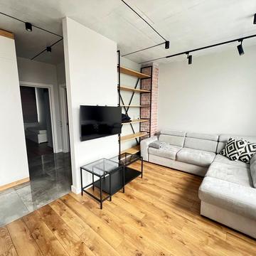 Салютна вул., 2к2