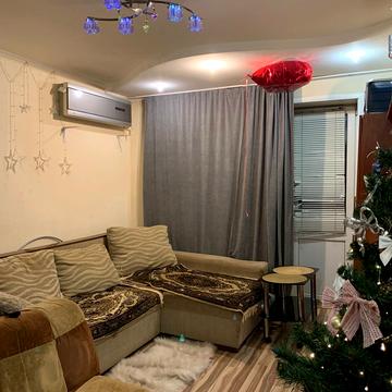 Юності вул., 59а