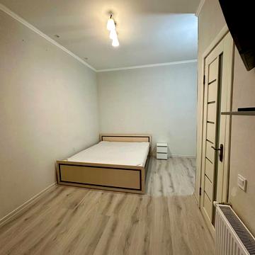 Покровська вул., 56