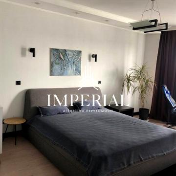 Миколи Ушакова вул., 1-Б