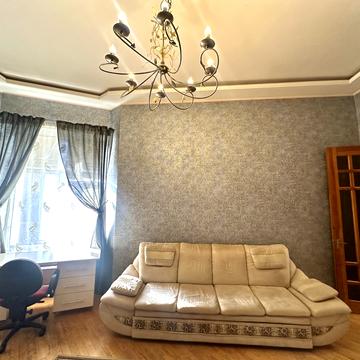 Пекарська вул., 57