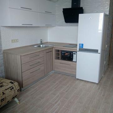 Середньофонтанська вул., 35