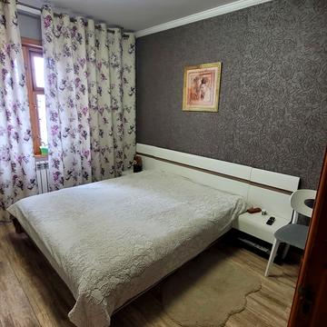 Срібнокільська вул., 14