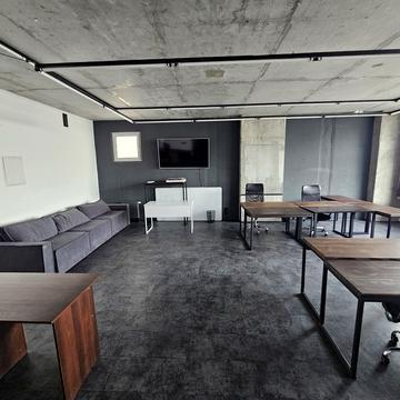 Євгена Коновальця вул. (Щорса), 44-А