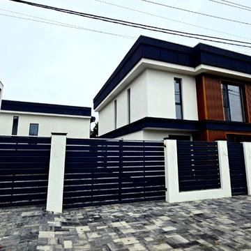 Леонтовича вул., 18