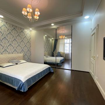 Золотоустівська вул., 52