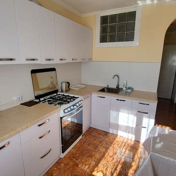 Золота вул. (), 23