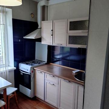 Йорданська вул. (Лайоша Гавро), 7