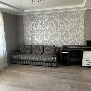 Володимира Вернадського вул., 42