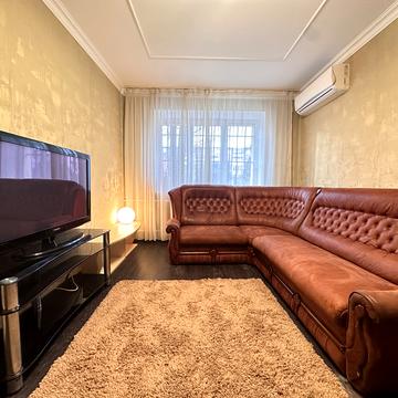 Василя Барки вул. (Олександра Горовиця), 8