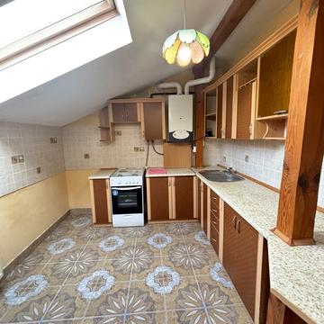 Пилипа Орлика вул., 11