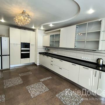 Микільсько-Слобідська вул., 2-В