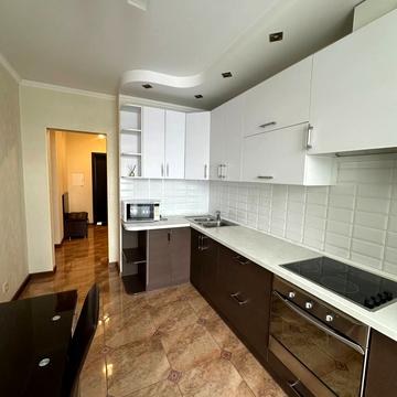 Героїв полку "Азов" вул. (Маршала Малиновського), 4-В