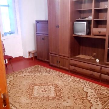 Нижньодніпровська вул., 18