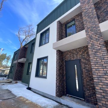 Варшавська вул.