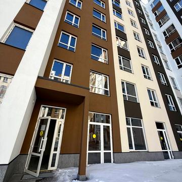 Анатолія Луценка вул., (Будинок 11/12)