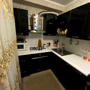 Верховної Ради бульв., 24