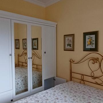 Підгірна вул., 4