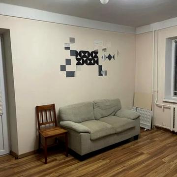 Автозаводська вул., 27