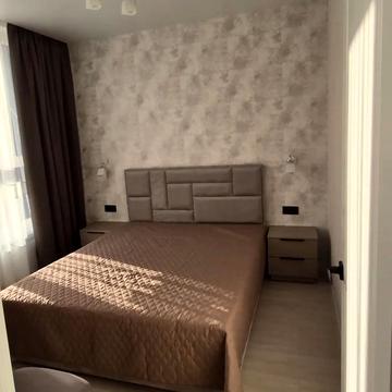 Івана Франка вул., 40 к1