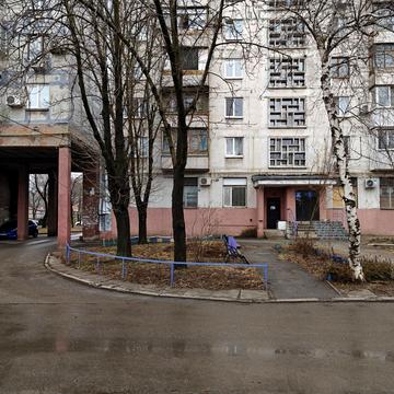 Моторобудівників просп., 32