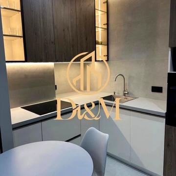 Зарічна вул., 6