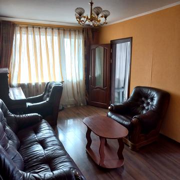 Небесної Сотні просп. (Маршала Жукова), 13