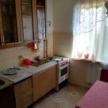 Райдужна вул., 17