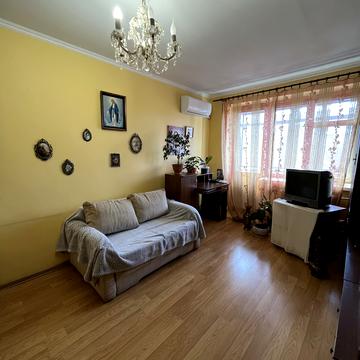 Володимира Великого вул. (Артема), 39