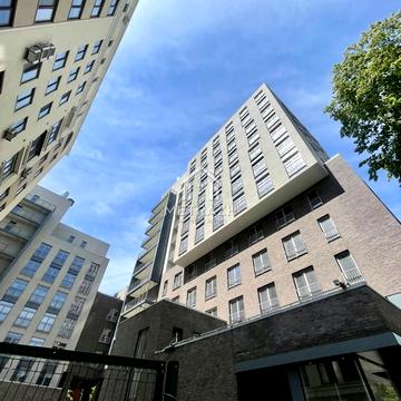 Свободи вул., (Будинок)