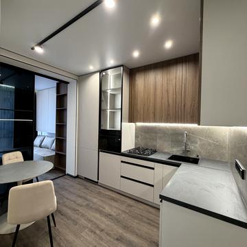 Мартинова просп., (вул. Щаслива, 67)