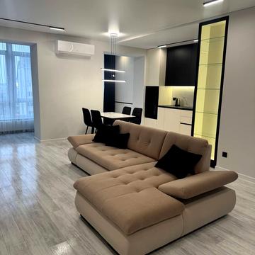 Національної Гвардії вул., 14у