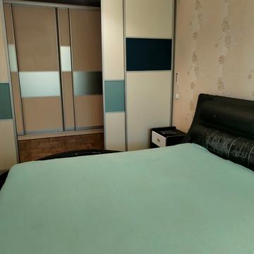 Леоніда Каденюка просп. (Юрія Гагаріна), 5/2