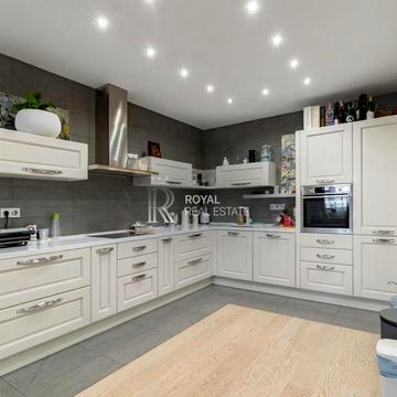 Голосіївська вул., 13-А