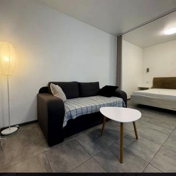 Набережна Перемоги вул., 42