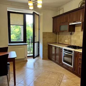 Витвицького вул. (Луначарського), 9