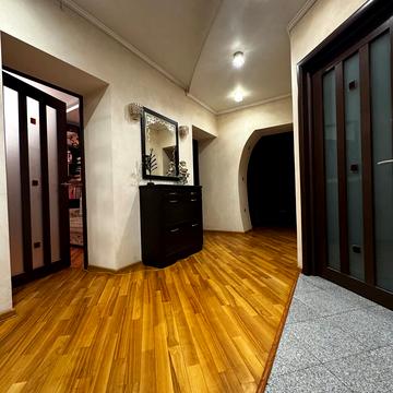 Хіміків вул., 4в