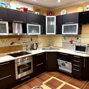 Єлизавети Чавдар вул., 11