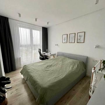 Володимира Великого вул. (Артема), 10в