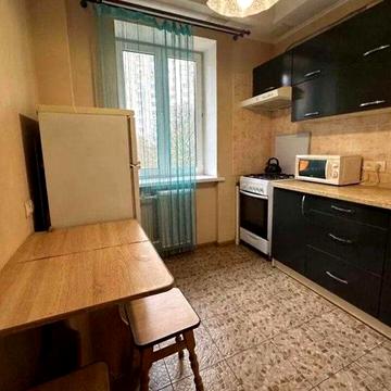 Вадима Гетьмана вул., 30