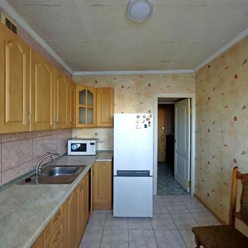 Академіка Глушкова просп., 32